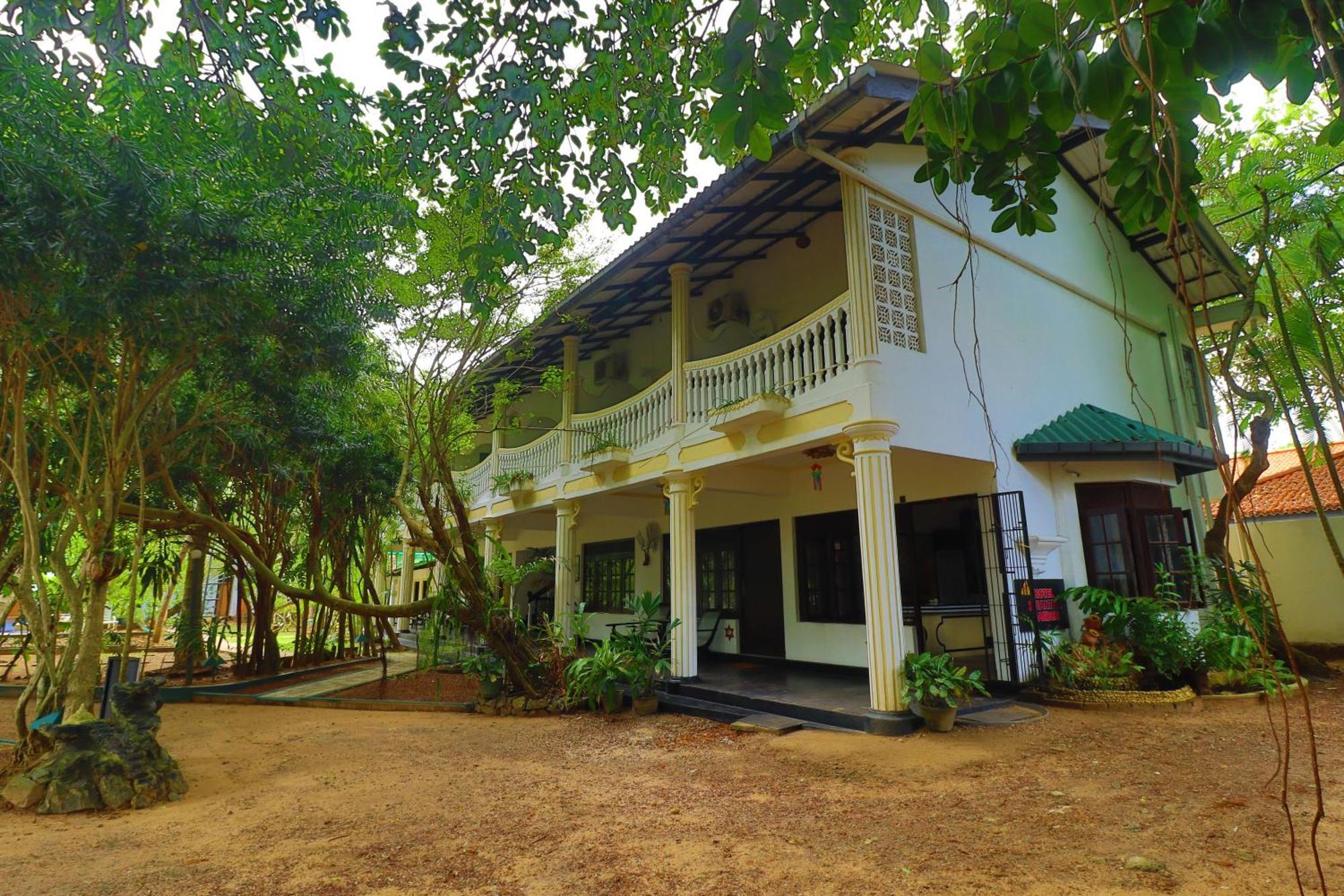 Hotel Susantha Garden Bentota Eksteriør bilde